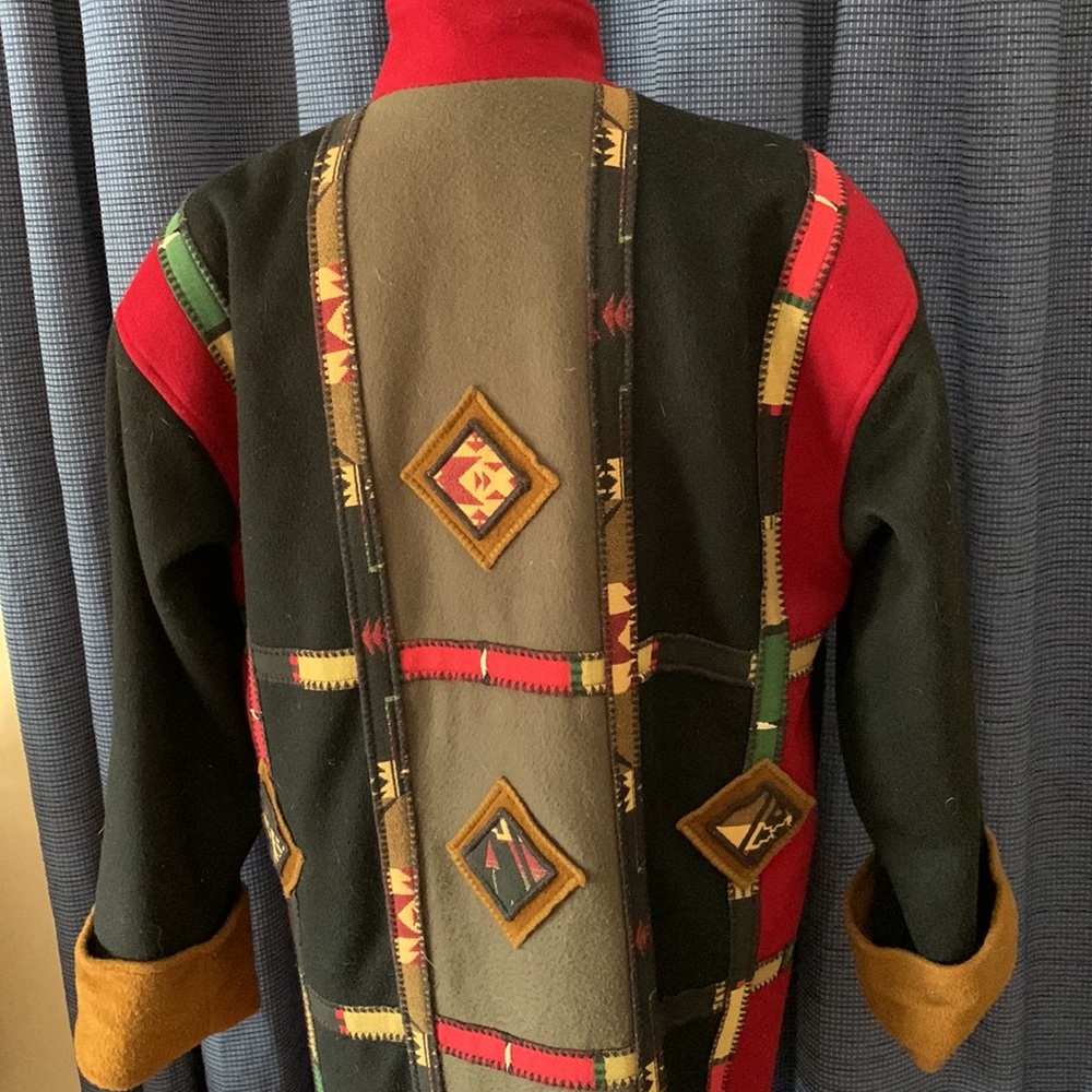 Coloratura Coat - Picture 2 of 3